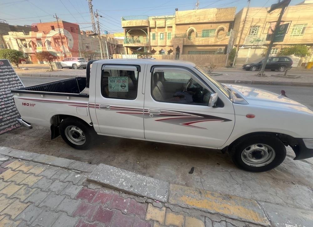 نيسان بيك اب